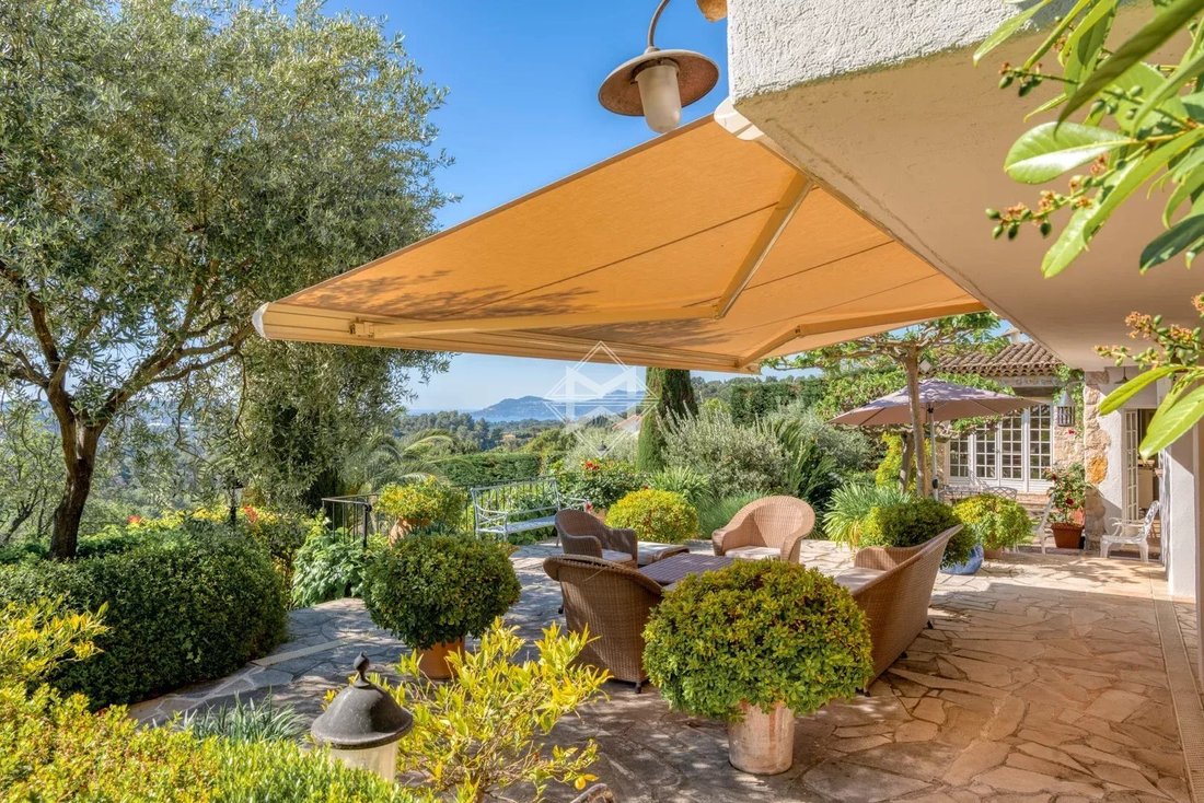 Villa in Mougins, Provence-Alpes-Côte d'Azur, France 3 - 14034217