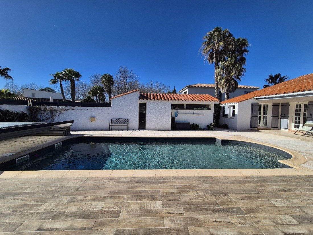 Villa in Saint-Cyprien, Occitania, France 3 - 17796681