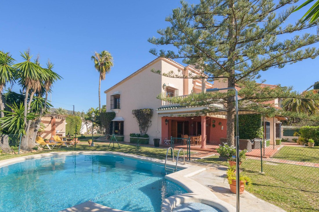 Villa in Este, Malaga, Spain 2 - 17310633