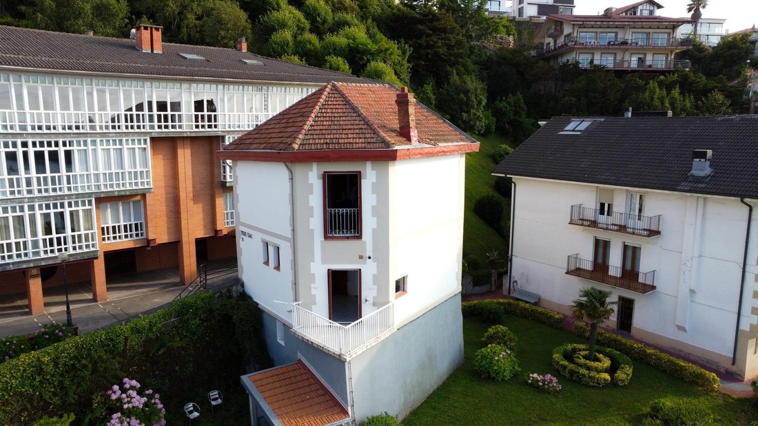 Villa in Centro, Donostia-San Sebastian, Spain 5 - 16988304