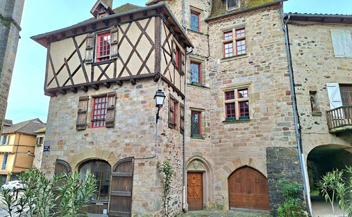 Beaulieu-sur-Dordogne, Nouvelle-Aquitaine, France 1