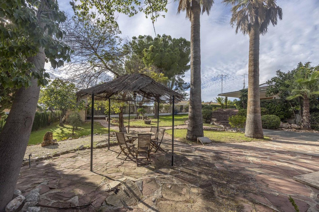 Villa in Paterna, Valencian Community, Spain 3 - 16988982