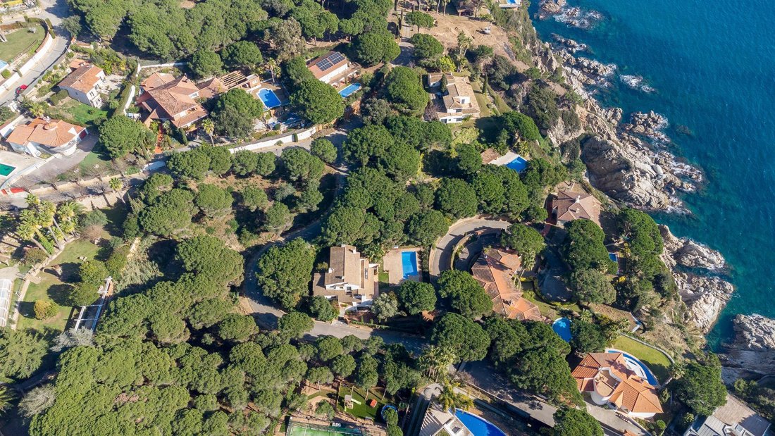 Land in Lloret de Mar, Catalonia, Spain 2 - 16989593