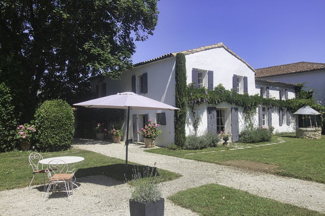 Villa in Etaules, Nouvelle-Aquitaine, France 1 - 17796753