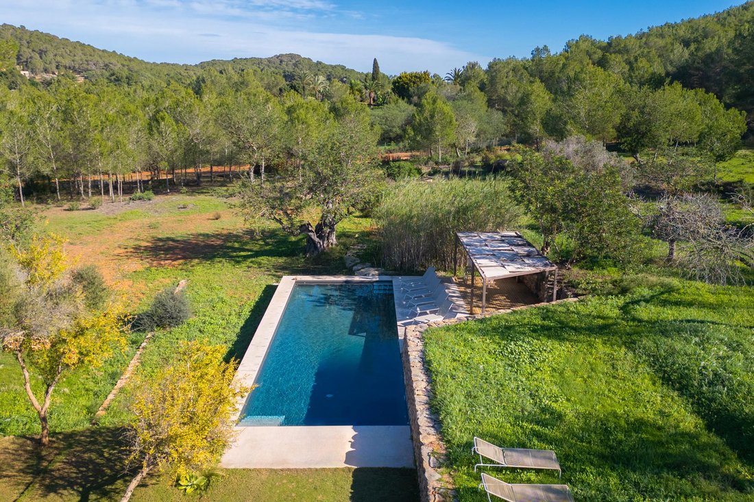 Villa en Santa Eulalia del Río, Islas Baleares, España 2 - 16989315