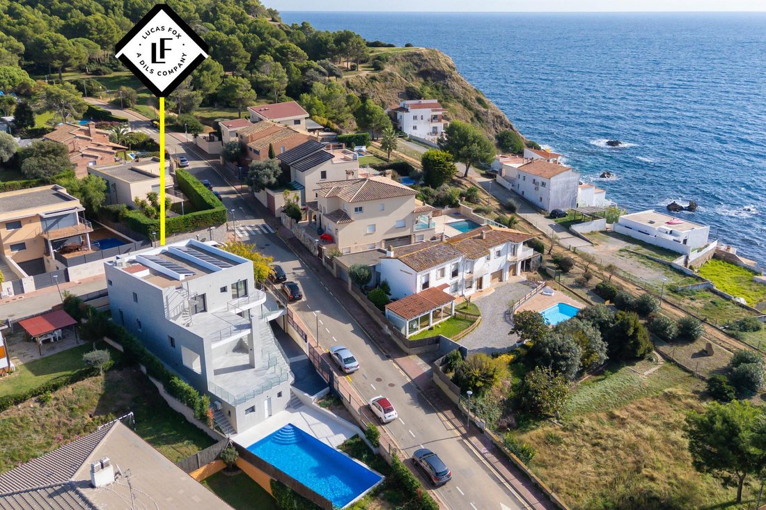 Villa in Palamos, Catalonia, Spain 1 - 16988236