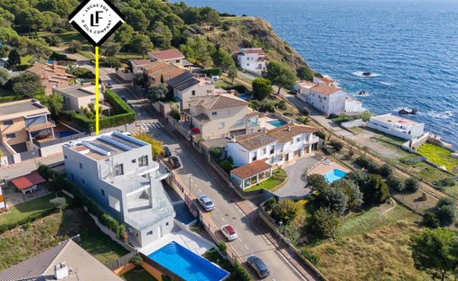 Villa in Palamos, Catalonia, Spain 1