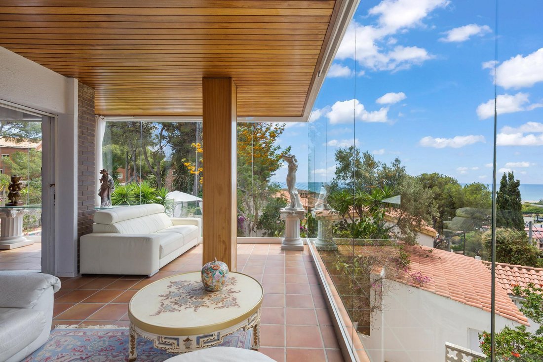 Villa in Castelldefels, Catalonia, Spain 2 - 16988002