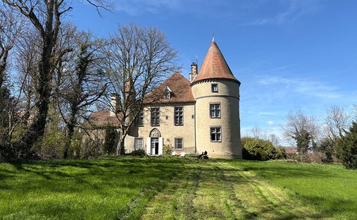 Chateau in Blot-l'Eglise, Auvergne-Rhône-Alpes, France 1