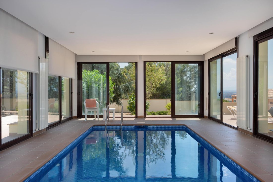 Villa in Pau, Catalonia, Spain 3 - 16987689
