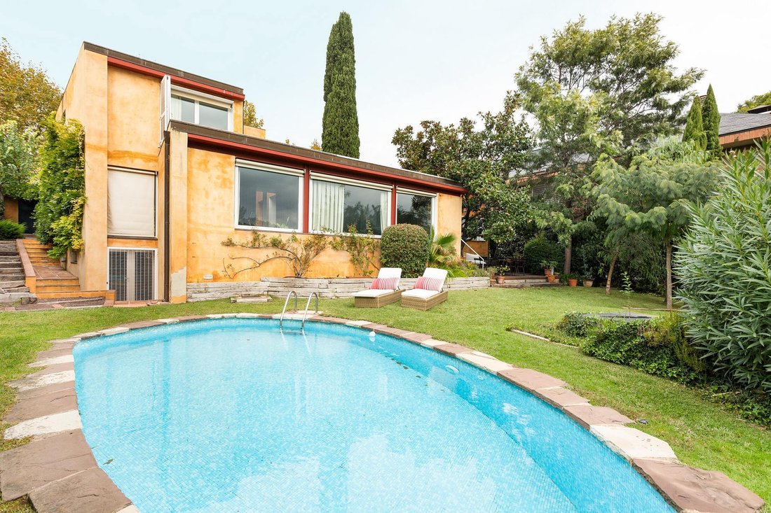 Villa in Sant Cugat del Valles, Catalonia, Spain 3 - 16988079