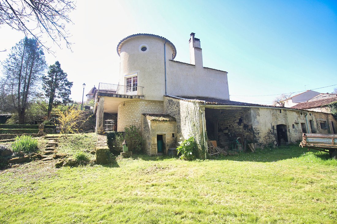 Villa in Grandjean, Nouvelle-Aquitaine, France 2 - 17796603