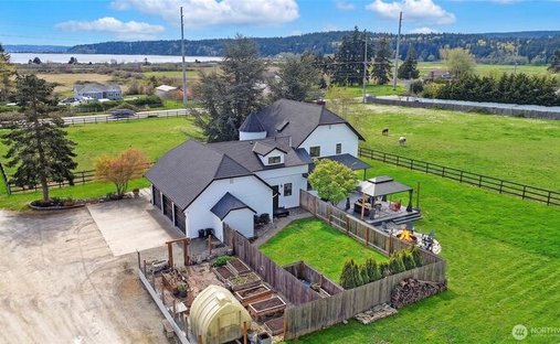 House in Camano, Washington, United States 1