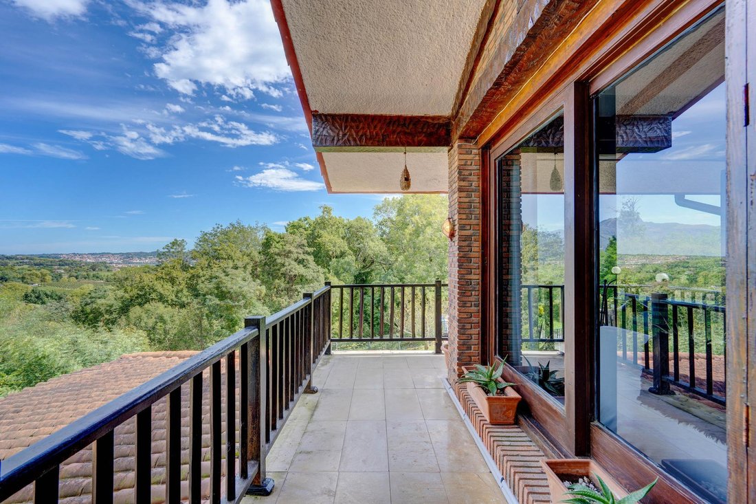 Villa in Hondarribia, Basque Country, Spain 2 - 16987544