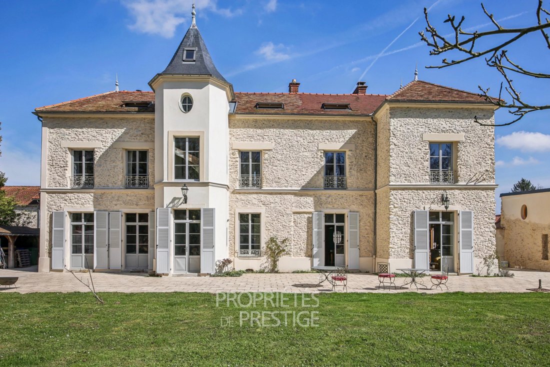 House in Rambouillet, Ile-de-France, France 3 - 14004388
