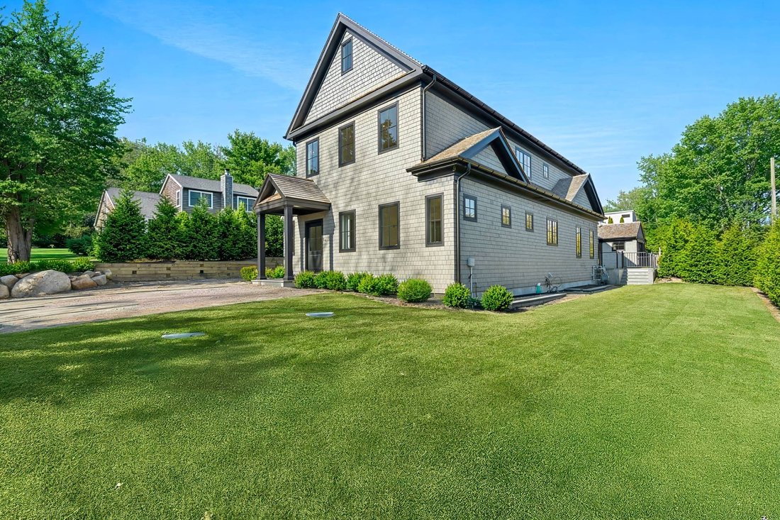 House in Sag Harbor, New York, United States 2 - 17797662