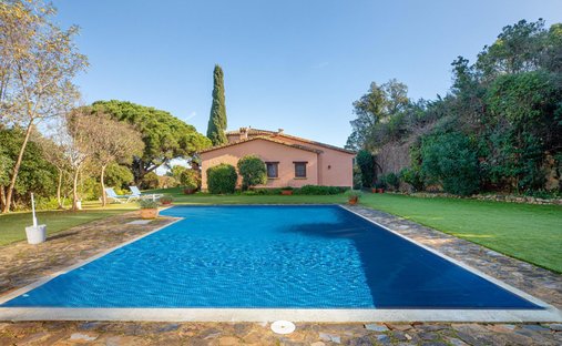 Villa en Santa Cristina de Aro, Cataluña, España 1