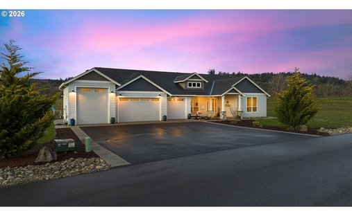 House in Woodland, Washington, United States 1