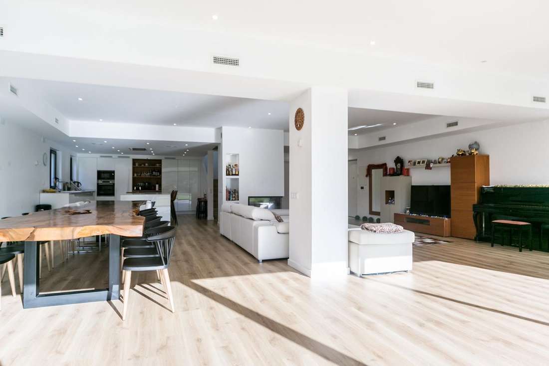 Villa in Gava, Catalonia, Spain 5 - 16987486