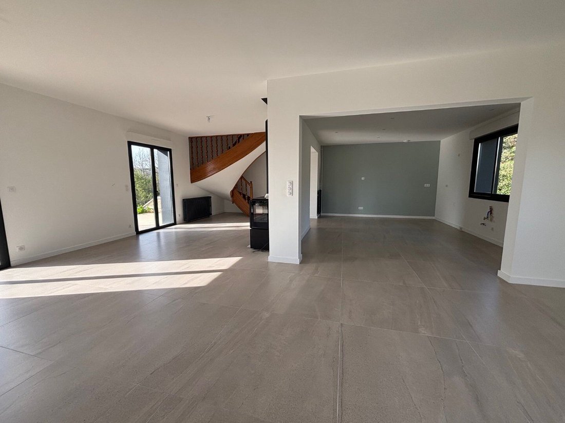 Villa in Pradines, Occitania, France 4 - 17796788