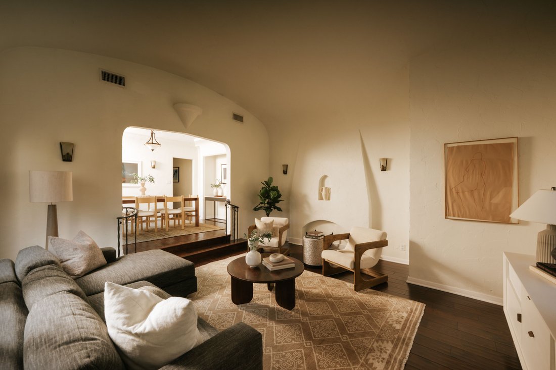 West Hollywood, California, United States 3 - 17801758