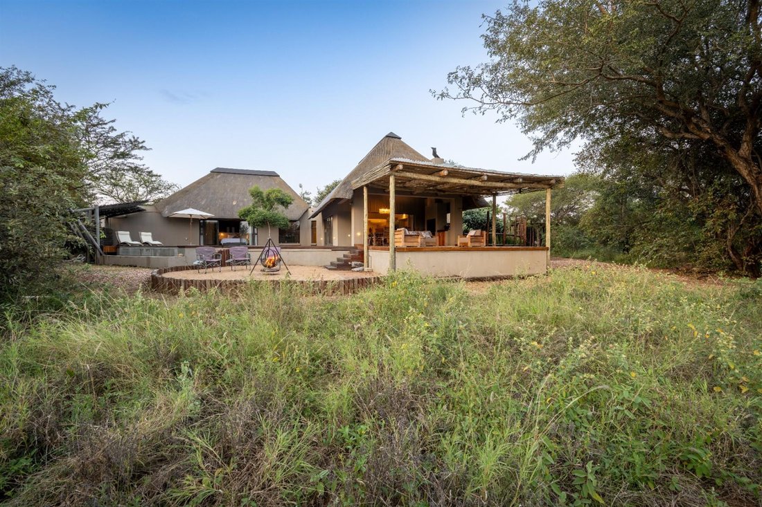 House in Hoedspruit, Limpopo, South Africa 3 - 17131417