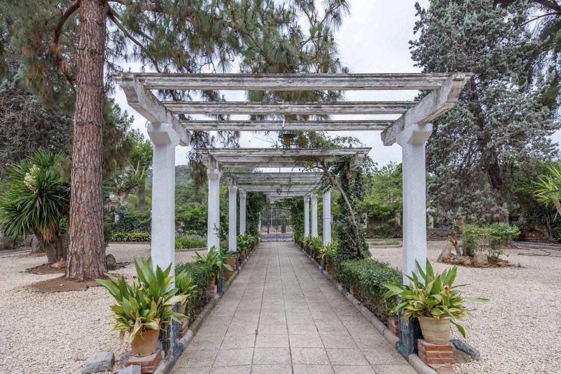 Villa in Naquera / Naquera, Valencian Community, Spain 2 - 16989481