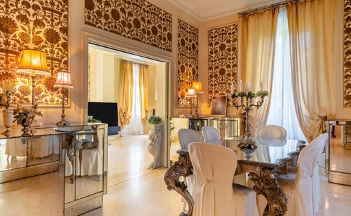 House in Roma Imperiale, Forte dei Marmi, Tuscany 1