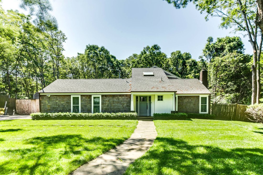 House in Sag Harbor, New York, United States 2 - 17797437