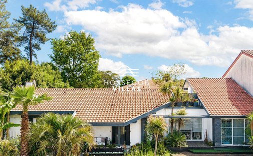 Villa in Seignosse, Nouvelle-Aquitaine, France 1