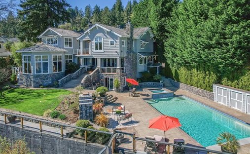 House in Lake Oswego, Oregon, United States 1
