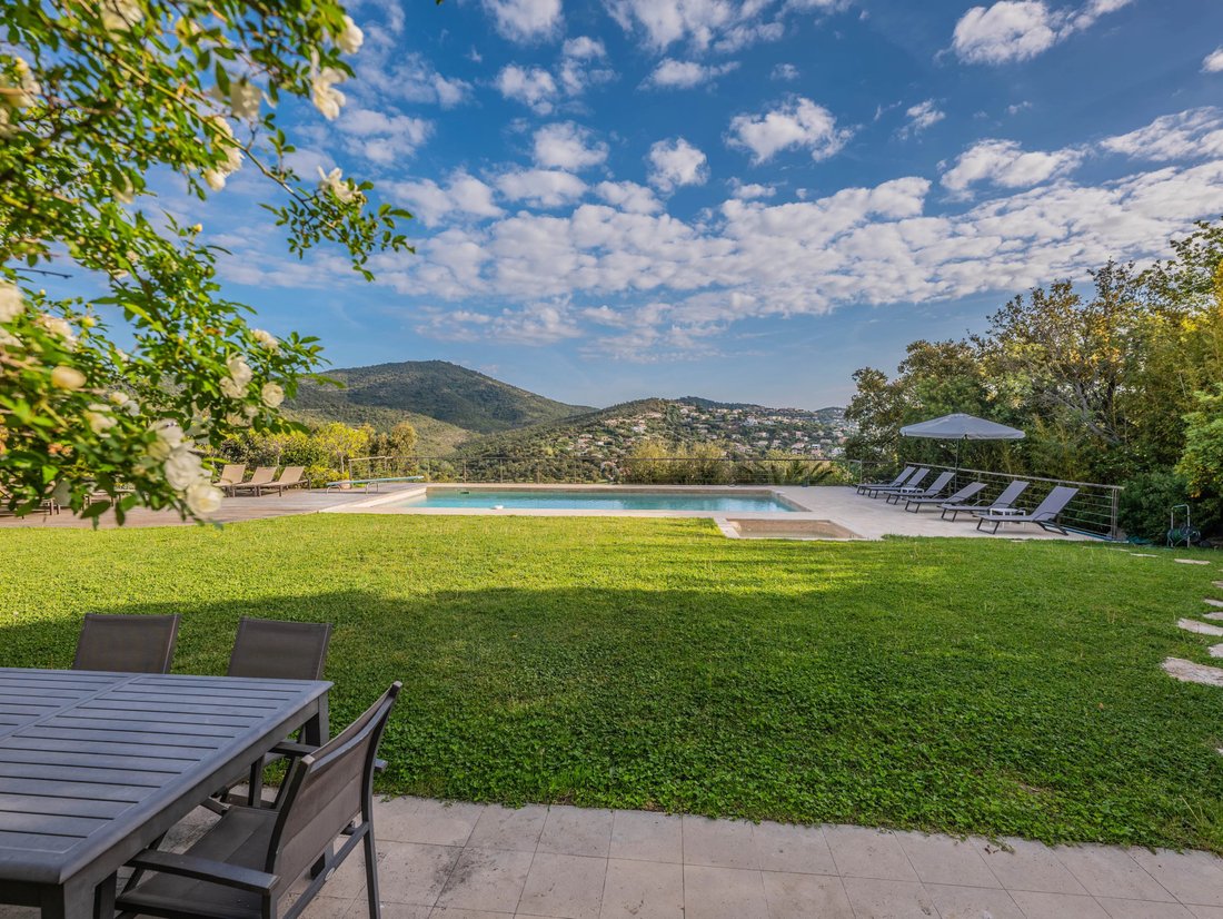 Villa in Nartelle-Noyer-Bellevue-bd des Sardinaux, Sainte-Maxime, France 3 - 17797253