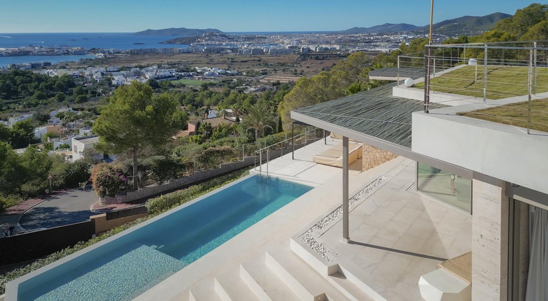 Villa in Jesus, Santa Eularia des Riu, Balearic Islands 2 - 16989358