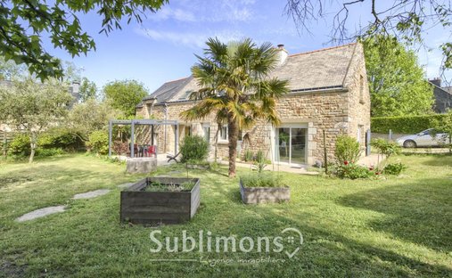 Farm Ranch in Villages, Theix-Noyalo, France 1