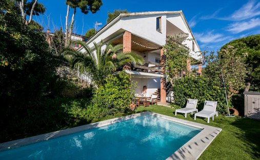 Villa in Castelldefels, Catalonia, Spain 1