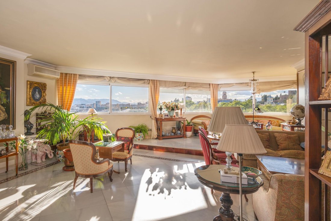 Apartment in Playa De La Malagueta, Centro, Malaga 1 - 16988431