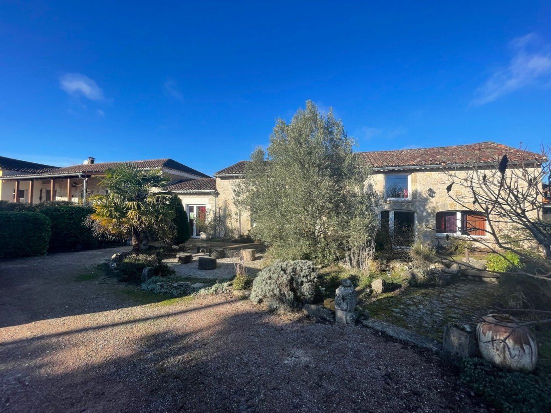 Villa in Trespoux-Rassiels, Occitania, France 2 - 17796616