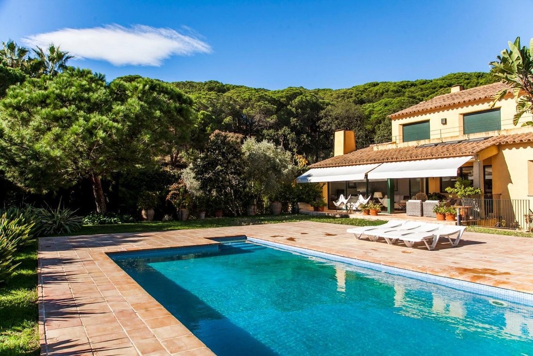 Villa in Lloret de Mar, Catalonia, Spain 4 - 16989632