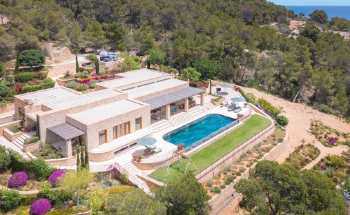 Villa in Santa Eularia des Riu, Balearic Islands, Spain 1