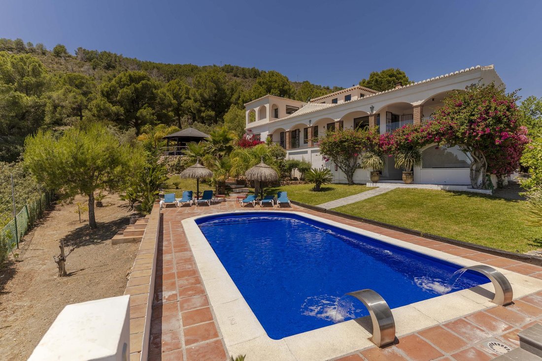 Villa in La Herradura, Almunecar, Spain 4 - 16989056
