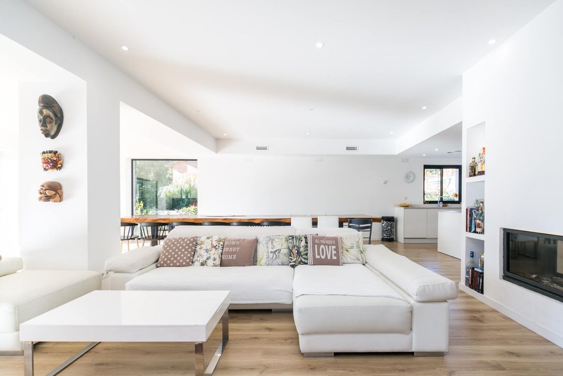 Villa in Gava, Catalonia, Spain 4 - 16987486