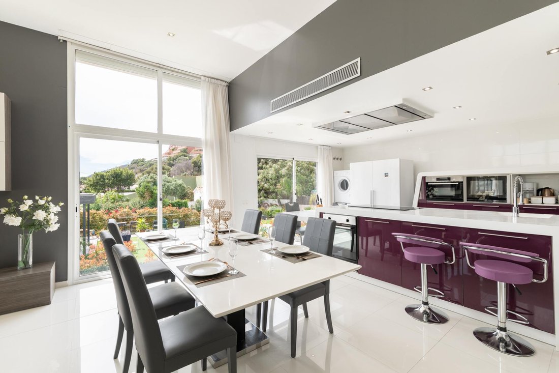 Villa in Sitges, Catalonia, Spain 2 - 16988135