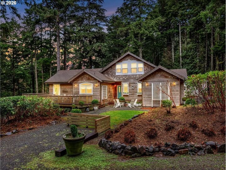 House in Cannon Beach, Oregon, United States 1 - 17498593