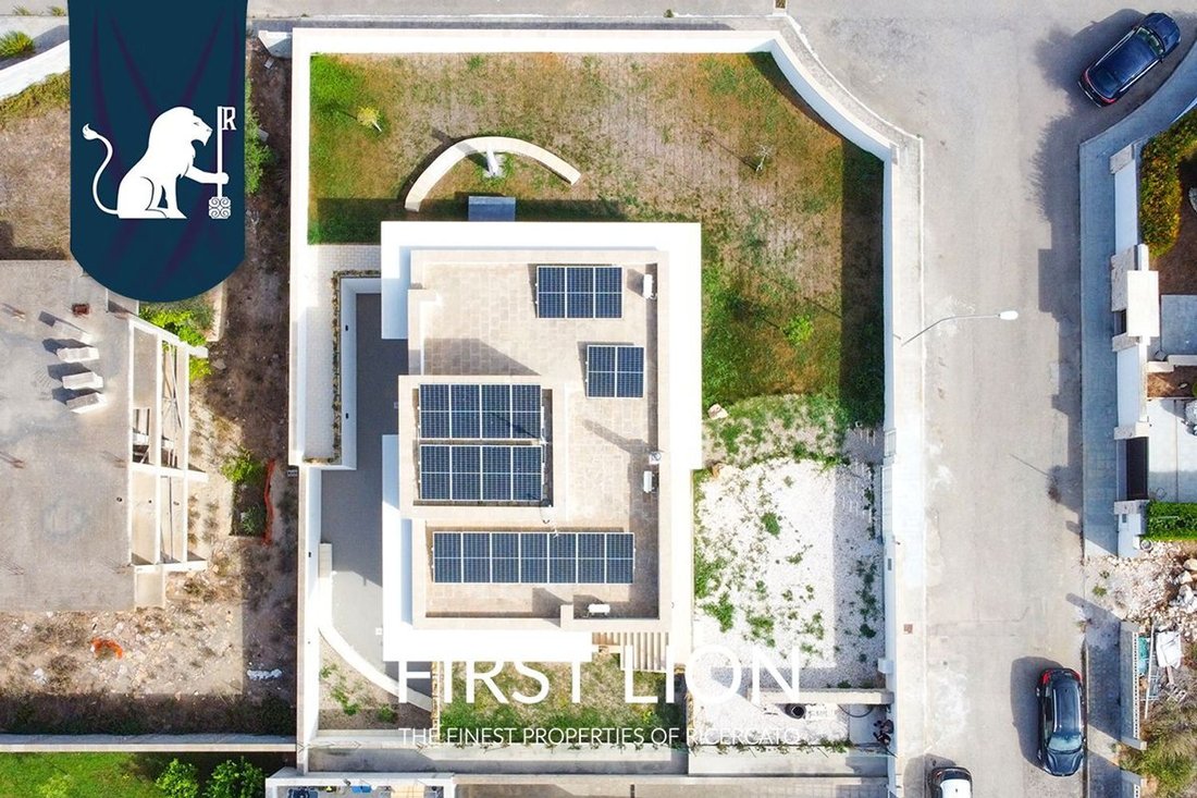 Villa in Ferrovia-Rudiae, Lecce, Apulia 1 - 17801286