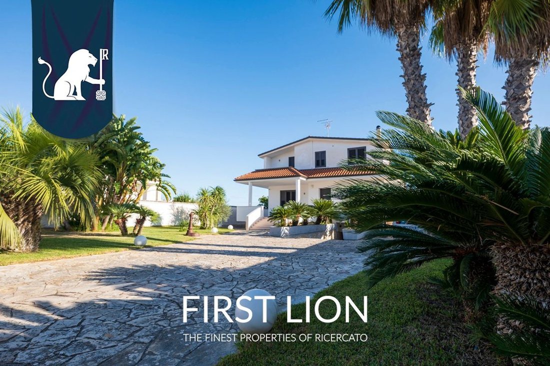 Villa in Saint Rose, Lecce, Apulia 2 - 17801273