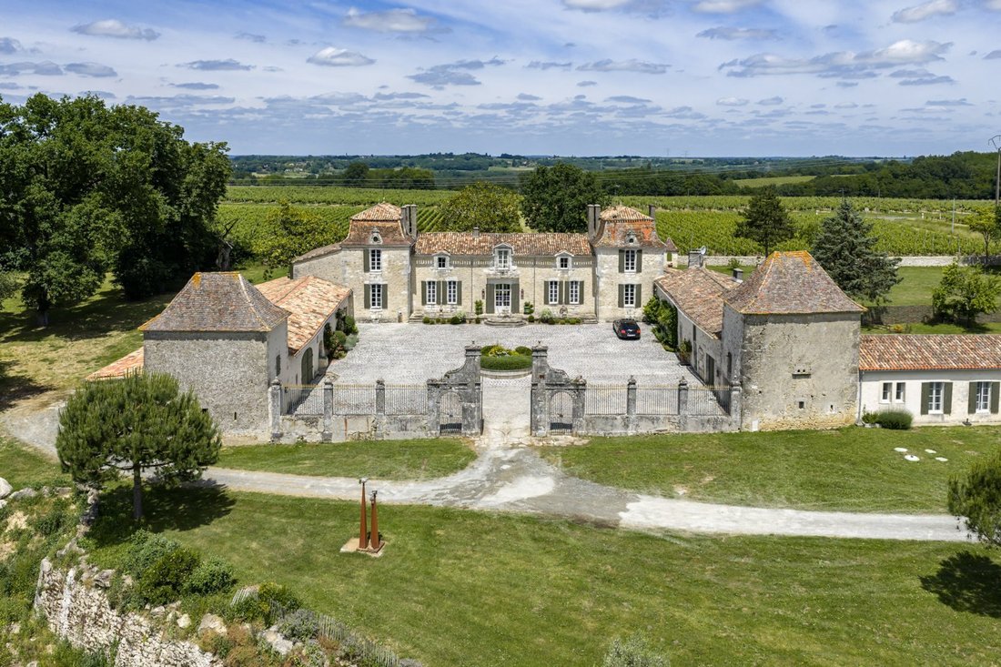 Chateau in Vieux Bergerac, Bergerac, France 4 - 17796920