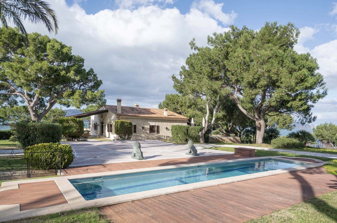 Villa a Alcúdia, Isole Baleari, Spagna 1 - 17099442
