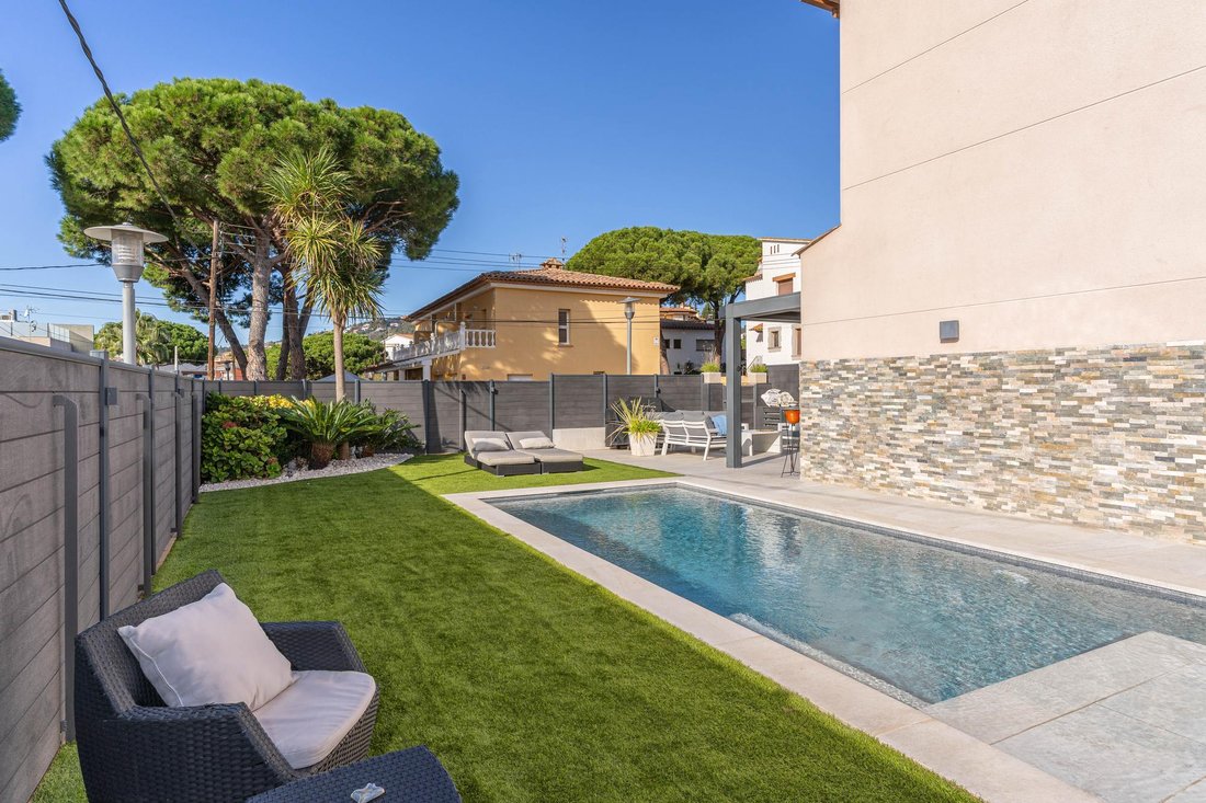 Villa in Platja d'Aro, Catalonia, Spain 1 - 16988108