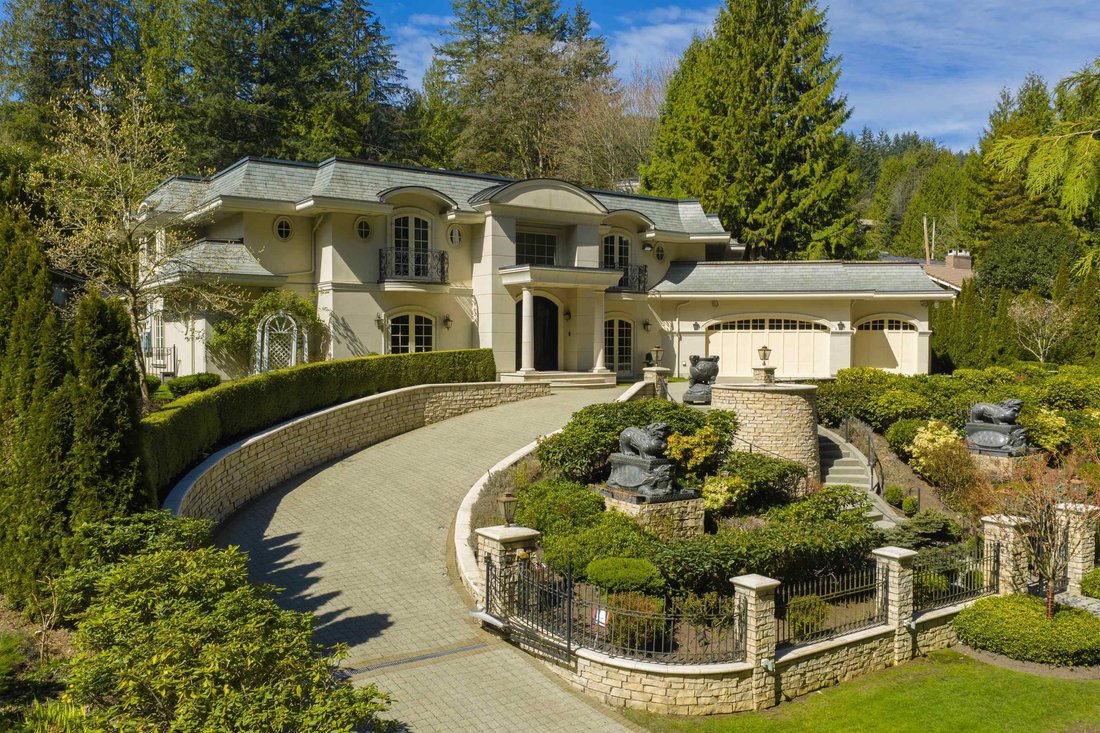 House in West Vancouver, British Columbia, Canada 1 - 17800075