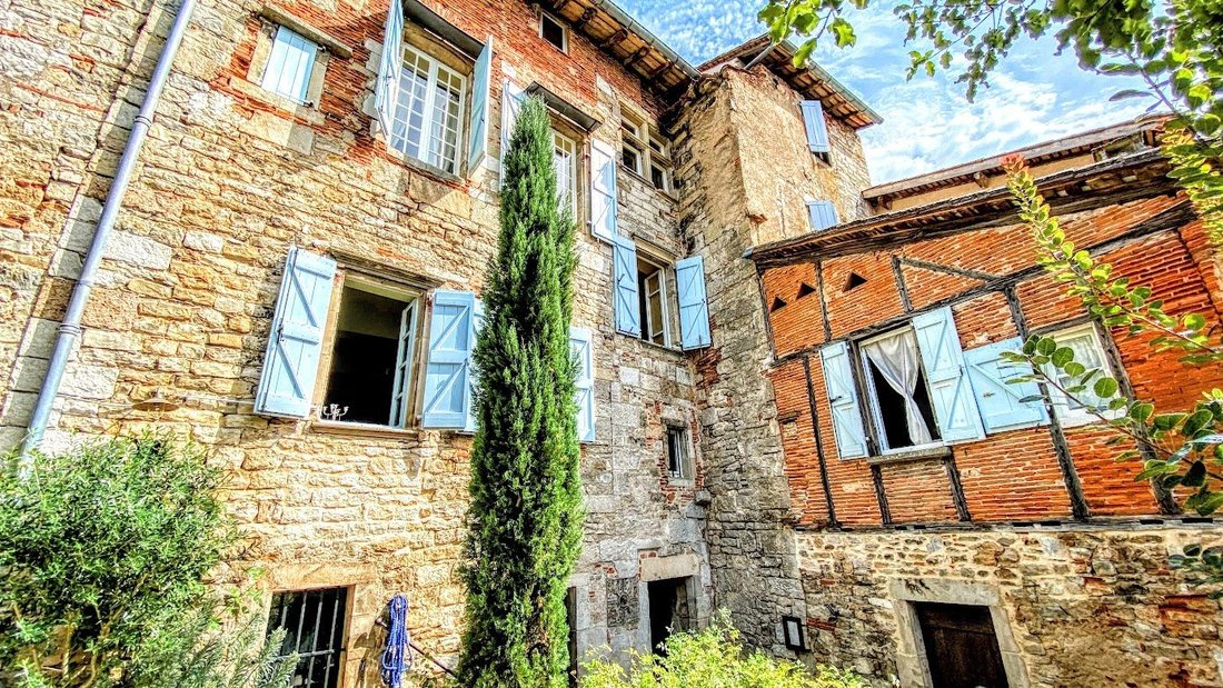 Villa in Saint-Antonin-Noble-Val, Occitania, France 1 - 17796804